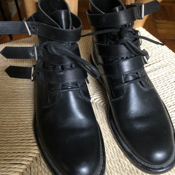 Saint Laurent Ankle Boots - Picture 4 of 8